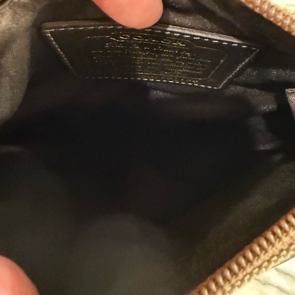 Coach Signature Large ‘C’ Logo Brown and Tan Crossbody Swingpack - Picture 8 of 9